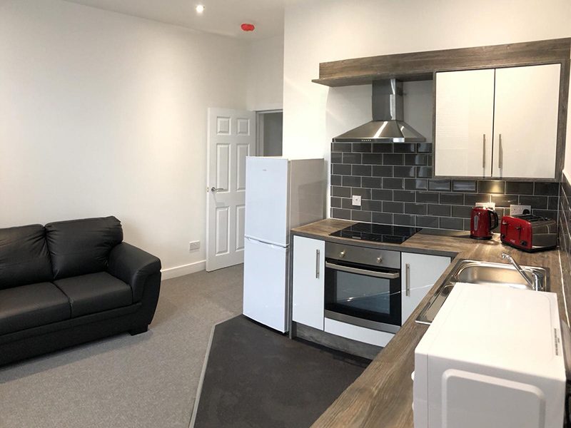 115 Beverley Road - 1 Bedroom Flat