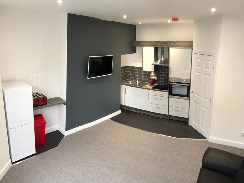 115 Beverley Road - 2 Bedroom Flat